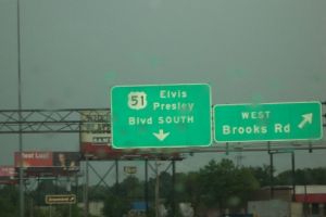 Elvis Presley Boulevard - er hatte eine eigene Strasse in Memphis bei White Heaven