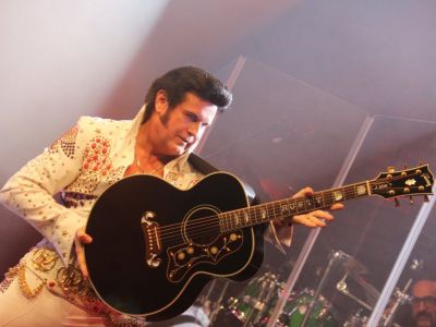 Rusty präsentiert seine Gibson J-200 - Original Gitarre aus dem Jahre 1974