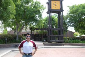Rusty kehr zurück in seine Schule UCI - College in Irvine Orange County CA