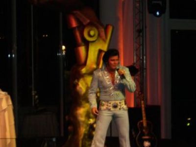 Rusty live in Action beim Palfinger Dealer Award