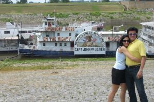 Kathy und ich am Mississippie River - Memphis