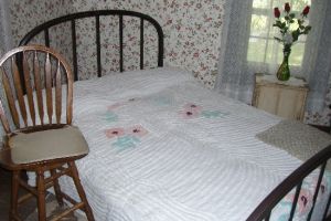 Das Bett wo Elvis geboren wurde - Tupelo 08. Jaenner 1935 um 04.45 Uhr