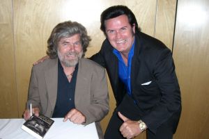 Rusty mit seinem Freund Reinhold Messner